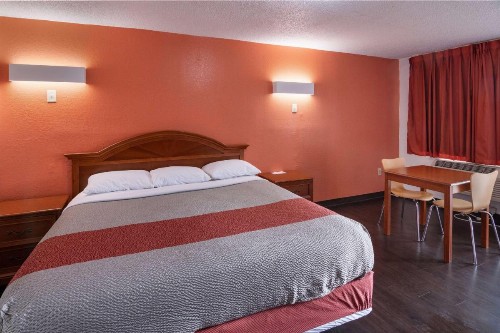 Motel 6-Montgomery AL - Coliseum - image 6