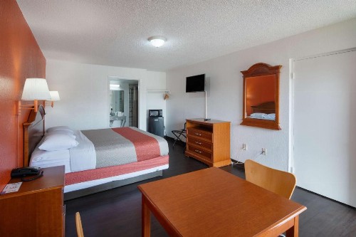 Motel 6-Montgomery AL - Coliseum - image 8