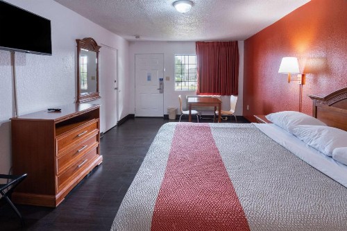 Motel 6-Montgomery AL - Coliseum - image 9