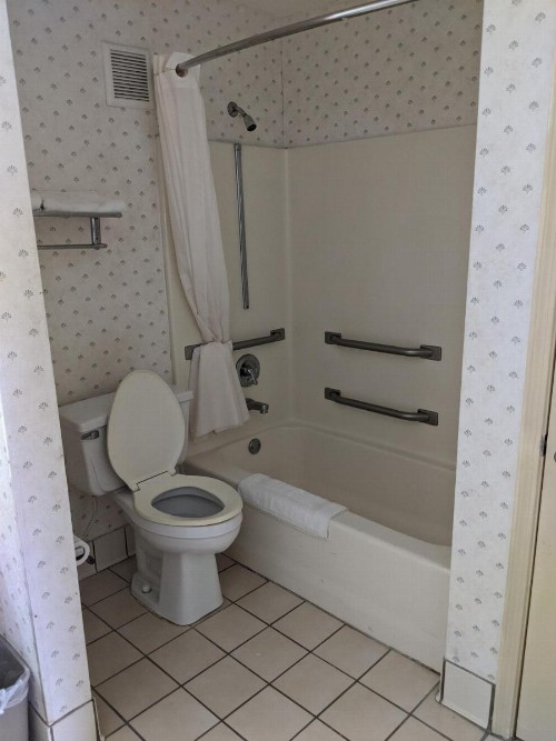 Key West Inn - Montgomery South - image 10