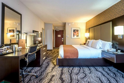 DoubleTree by Hilton Montgomery Downtown - image 26