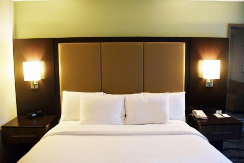 DoubleTree by Hilton Montgomery Downtown - image 39