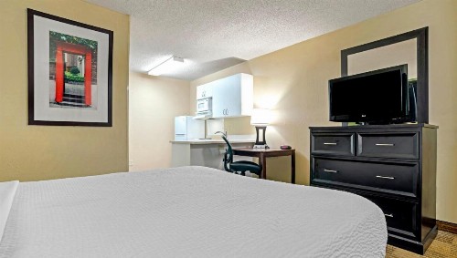 Extended Stay America Suites - Montgomery - Eastern Blvd - image 11