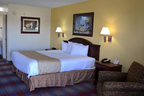 Travelodge by Wyndham Montgomery East - image 14