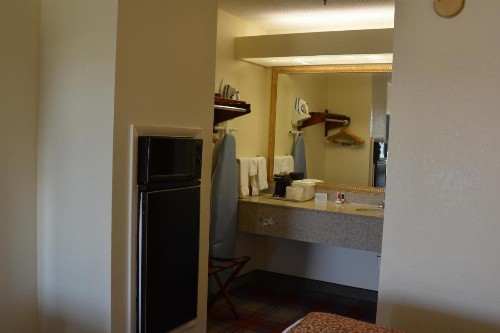 Travelodge by Wyndham Montgomery East - image 17