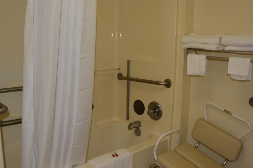 Travelodge by Wyndham Montgomery East - image 2