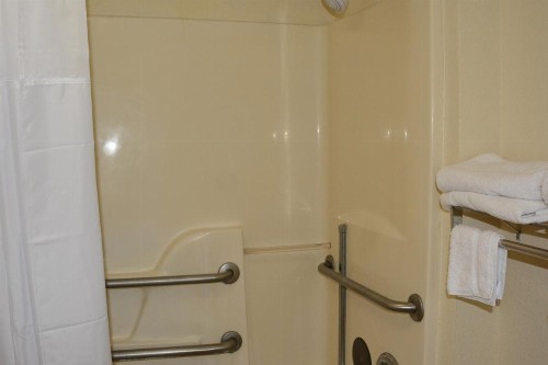Travelodge by Wyndham Montgomery East - image 27