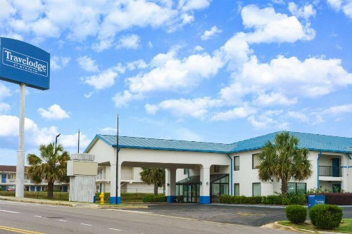 Travelodge by Wyndham Montgomery East - image 34