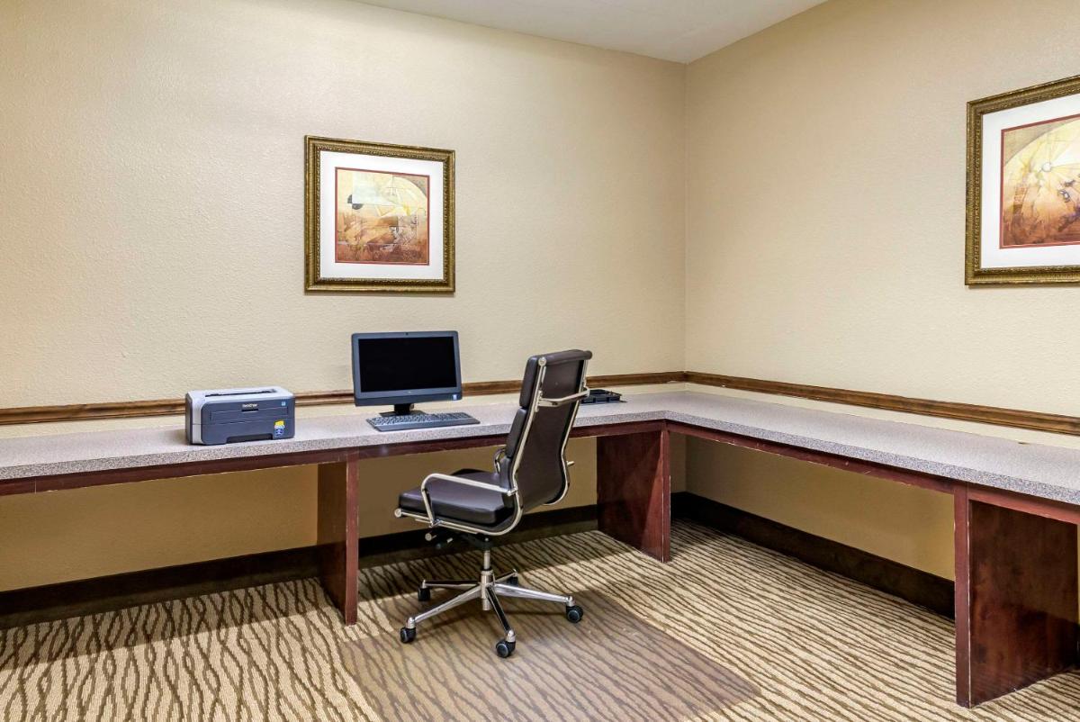 Comfort Suites Montgomery East Monticello Dr. - image 2
