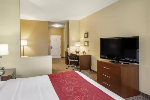 Comfort Suites Montgomery East Monticello Dr. - image 20