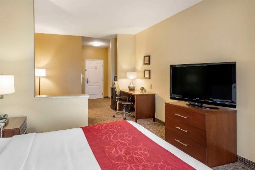 Comfort Suites Montgomery East Monticello Dr. - image 29