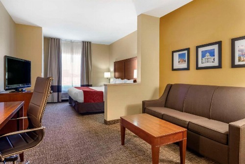 Comfort Suites Montgomery East Monticello Dr. - image 5