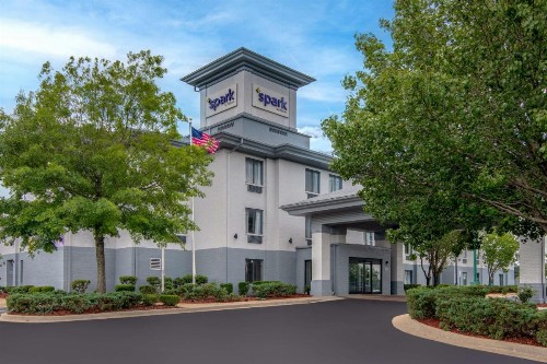 Sleep Inn & Suites East Chase