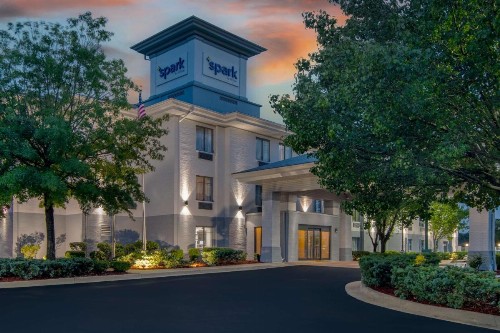 Sleep Inn & Suites East Chase - image 49