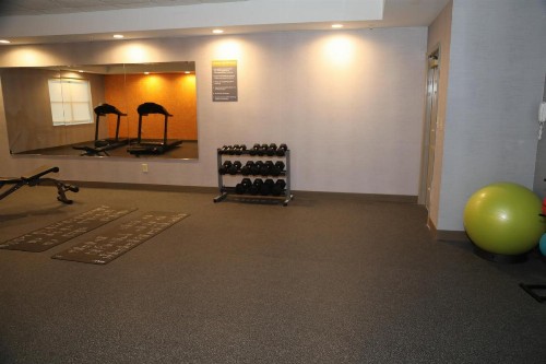 La Quinta Inn & Suites by Wyndham Montgomery - image 11