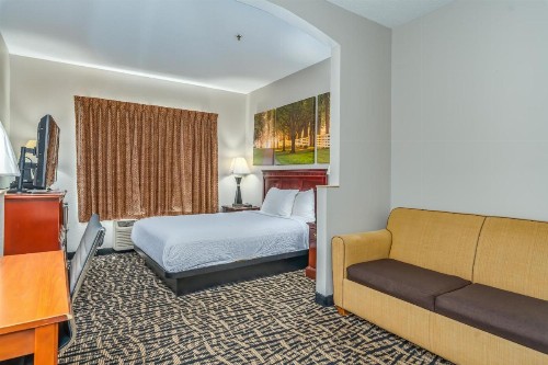Days Inn by Wyndham Coliseum Montgomery AL - image 16