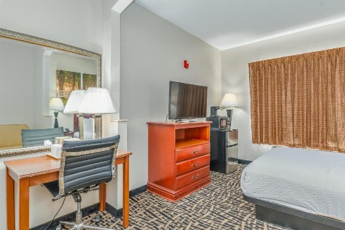 Days Inn by Wyndham Coliseum Montgomery AL - image 17