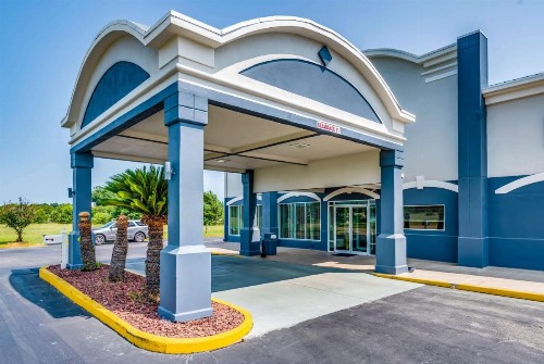 Days Inn by Wyndham Coliseum Montgomery AL - image 24