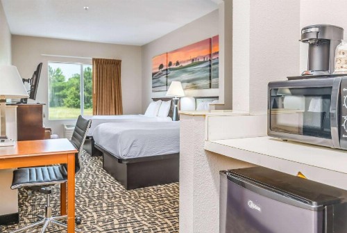 Days Inn by Wyndham Coliseum Montgomery AL - image 25