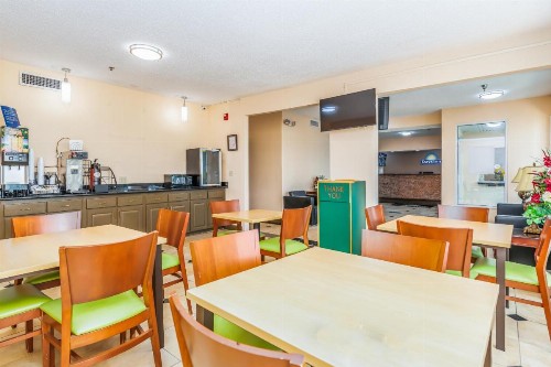 Days Inn by Wyndham Coliseum Montgomery AL - image 34