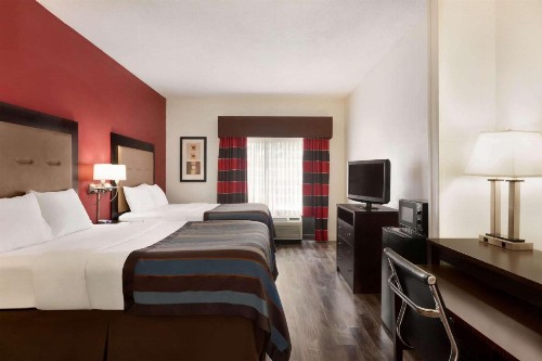 Wingate By Wyndham Montgomery - image 10