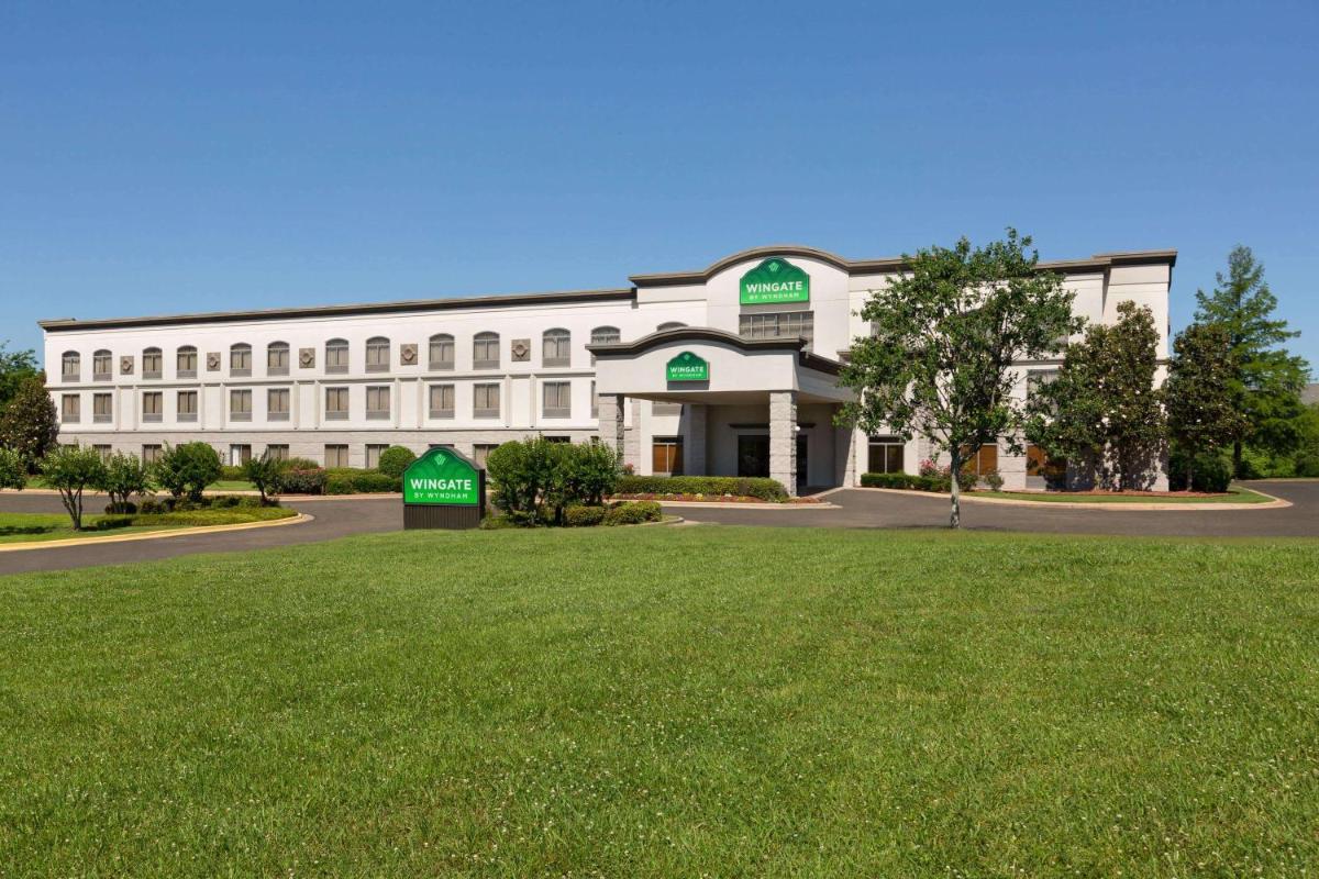 Wingate By Wyndham Montgomery - image 2