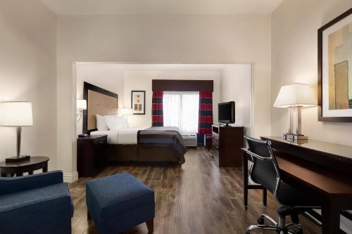 Wingate By Wyndham Montgomery - image 41