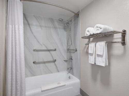 Express Inn East - image 33