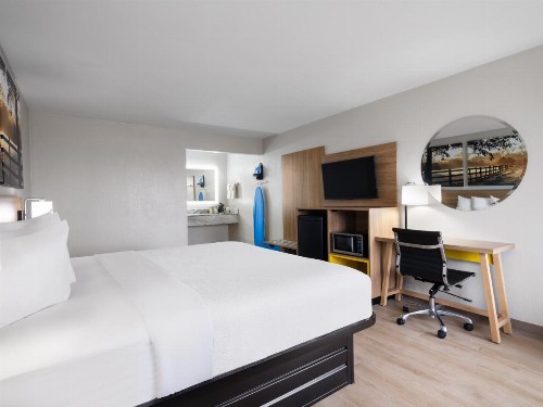 Express Inn East - image 37