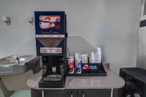 Motel 6-Montgomery AL - Airport - image 21