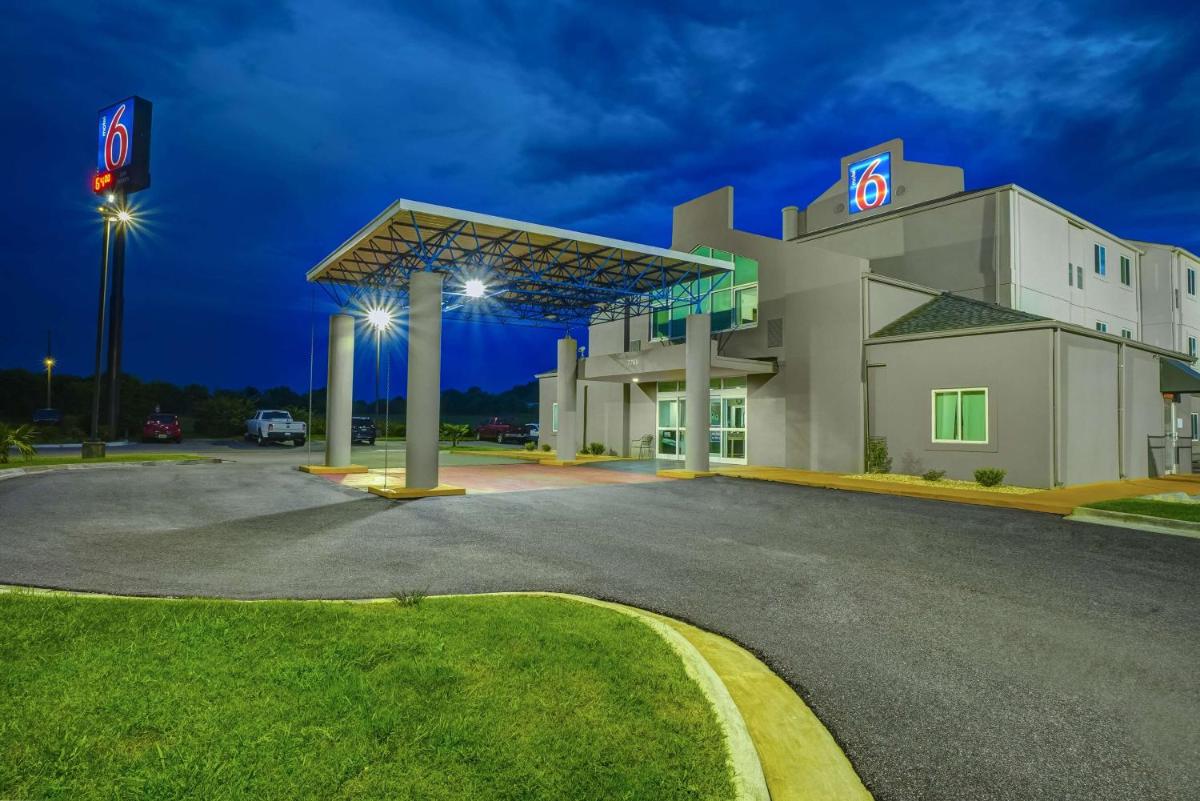 Motel 6-Montgomery AL - Airport - image 3