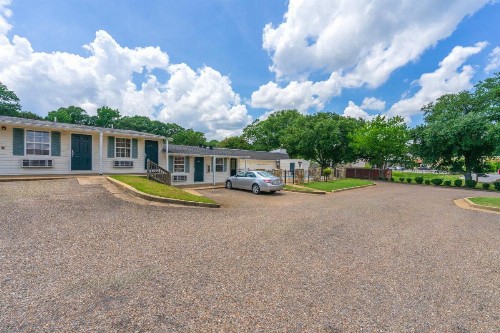 Extended Stay Studios - image 8