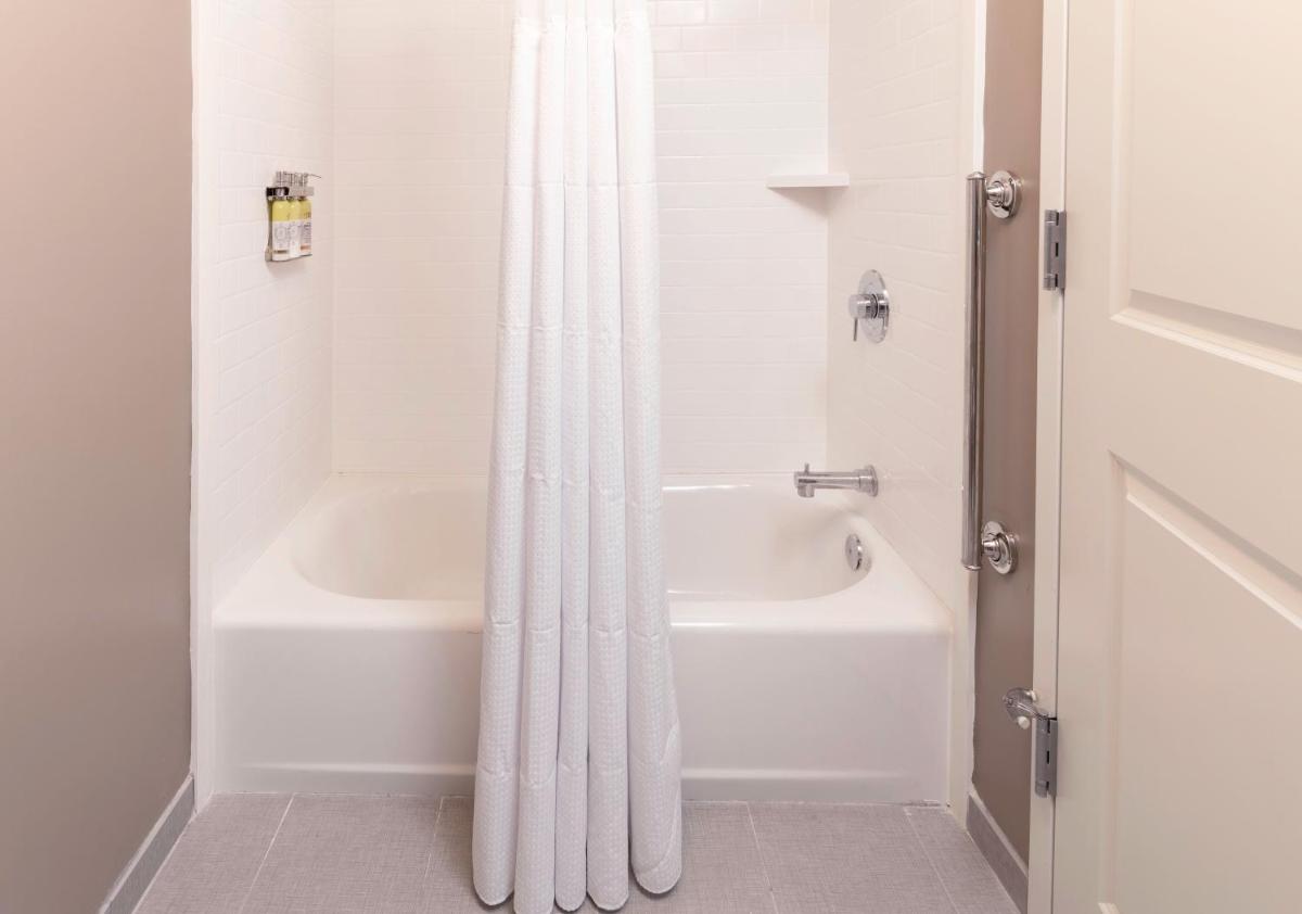 Staybridge Suites Montgomery - Downtown an IHG Hotel - image 7