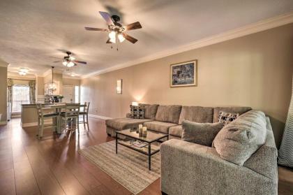 Upscale Country Club Escape on Lake Conroe