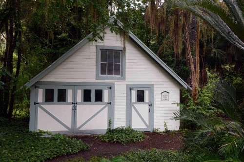 1872 Denham Inn - image 2