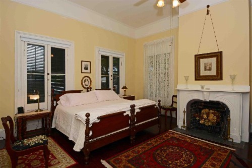 1872 Denham Inn - image 35