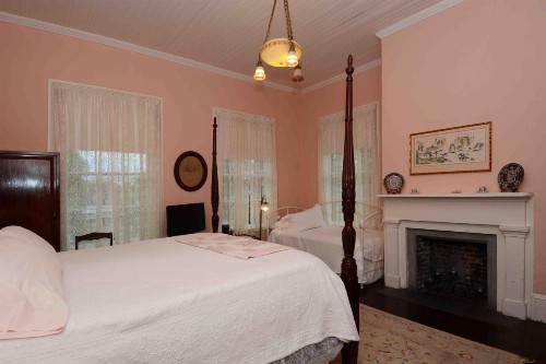 1872 Denham Inn - image 48