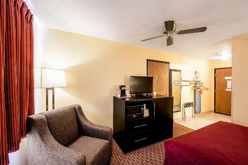 Rodeway Inn & Suites Monticello - image 22