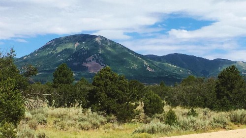 Western Town Retreat - image 15