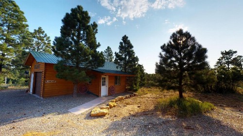 Western Town Retreat - image 28
