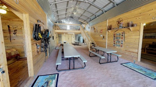 Western Town Retreat - image 7