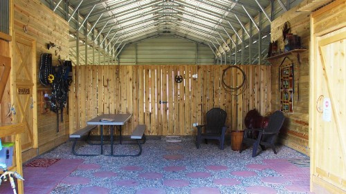 Western Town Retreat - image 9