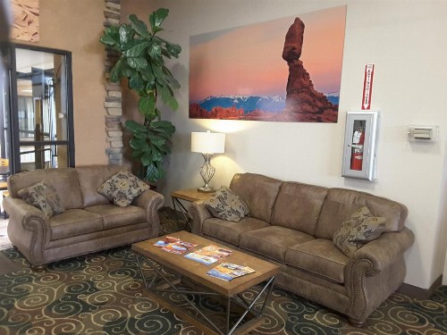 Inn at the Canyons - image 14