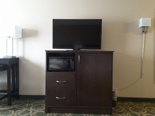 Inn at the Canyons - image 4