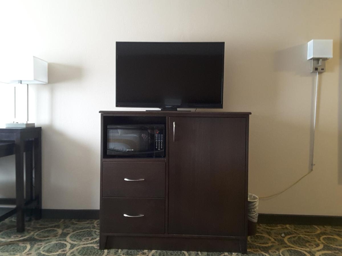 Inn at the Canyons - image 4