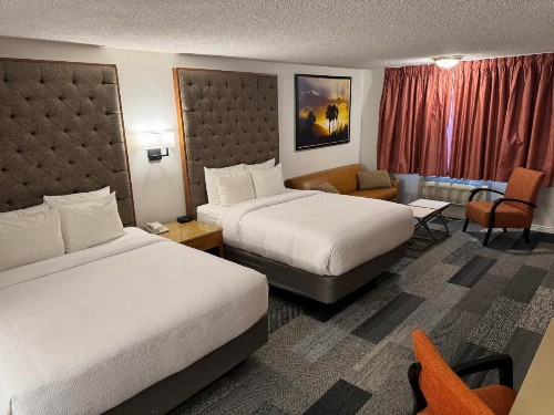 Wayside Motor Inn - image 19