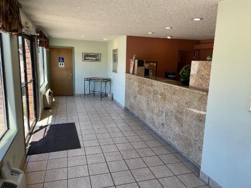 Wayside Motor Inn - image 24