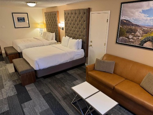 Wayside Motor Inn - image 4