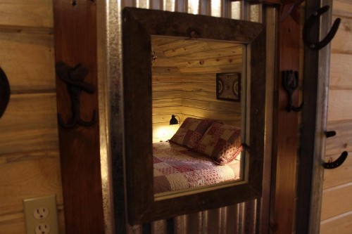 Silver Cabin in The Western Barn - image 8
