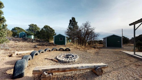 Pavilion and Glamping Village 3 Cabins Tipi Wagon Kitchen - image 8